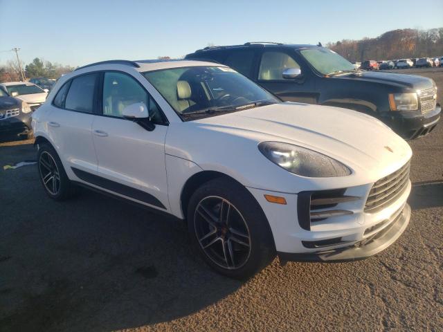 78844384-2019-porsche-macan_4