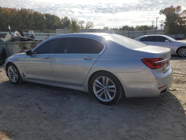 78850524-2016-bmw-7-series_2