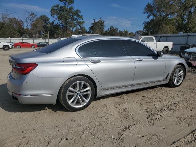 78850524-2016-bmw-7-series_3