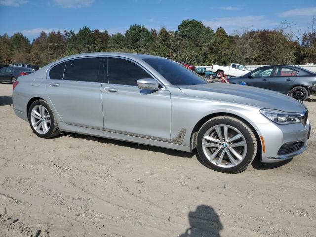 78850524-2016-bmw-7-series_4