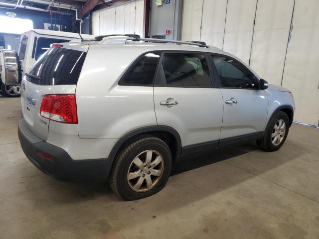 78872724-2012-kia-sorento_3