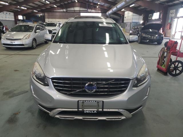 78880404-2016-volvo-xc60_5