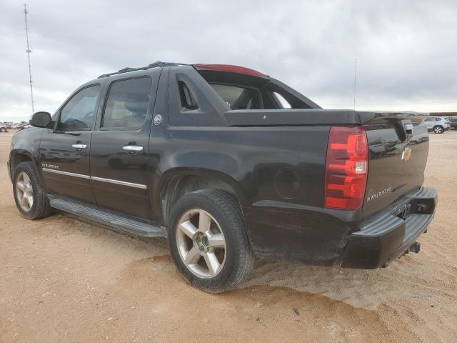 78959884-2013-chevrolet-avalanche_2