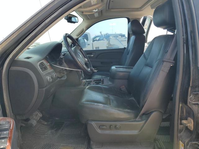 78959884-2013-chevrolet-avalanche_7