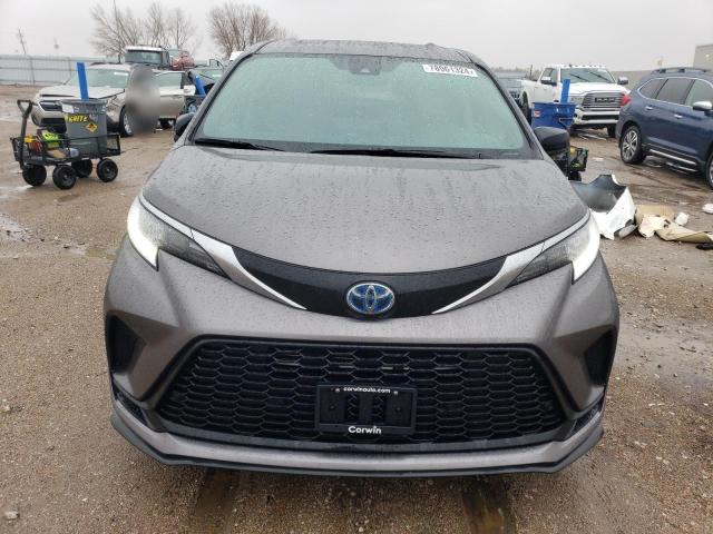 78961324-2022-toyota-sienna_5