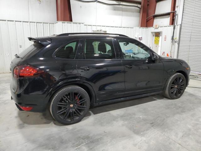 78993203-2014-porsche-cayenne_3