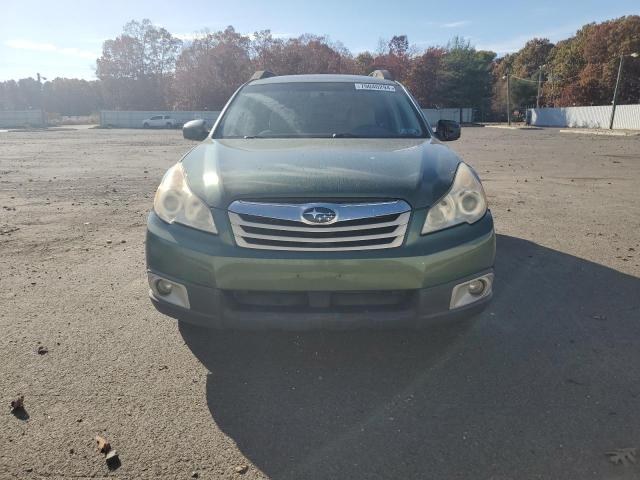 79040294-2011-subaru-outback_5