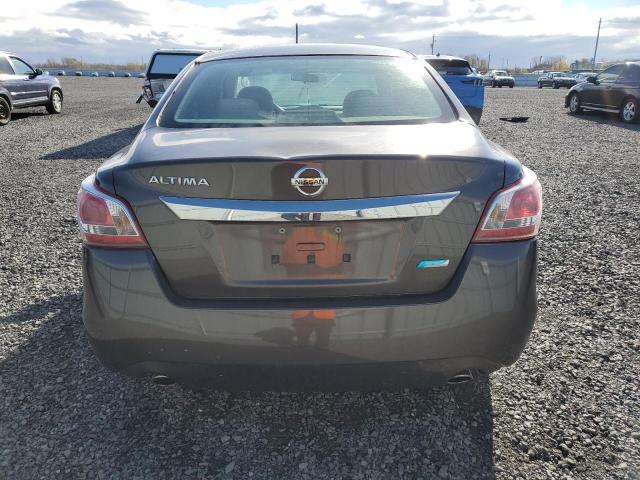 79056794-2013-nissan-altima_6