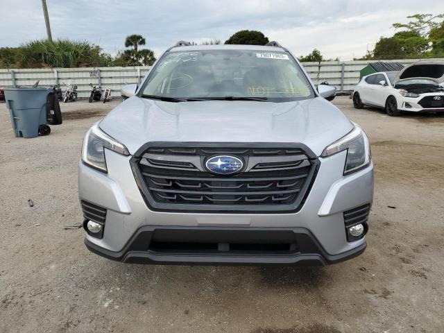 79071903-2022-subaru-forester_5