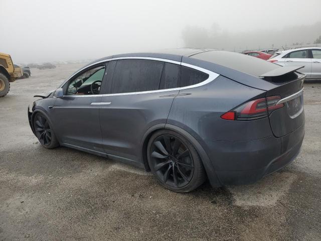 79137944-2021-tesla-model-x_2