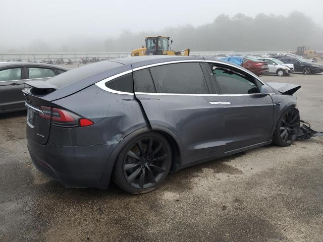 79137944-2021-tesla-model-x_3