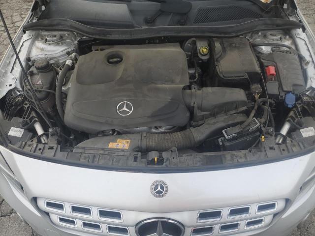 79292524-2018-mercedes-benz-gla-class_12