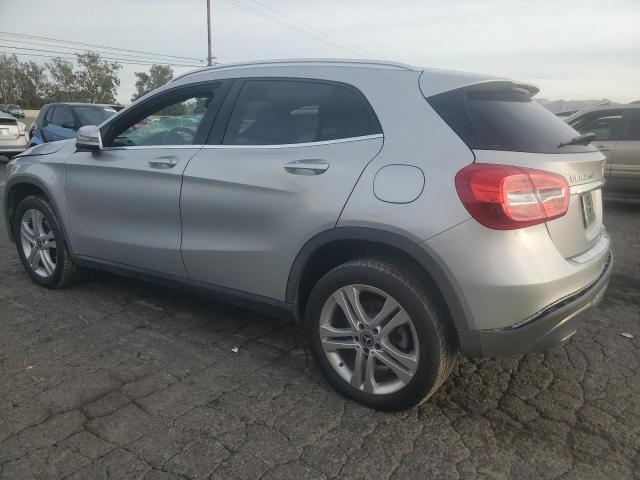 79292524-2018-mercedes-benz-gla-class_2