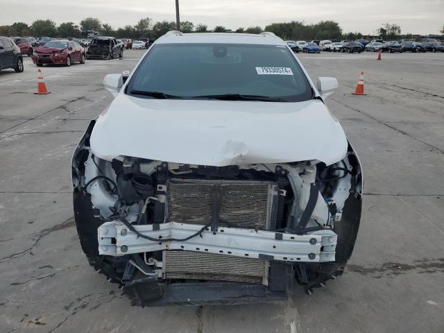 79330574-2021-cadillac-xt5_5