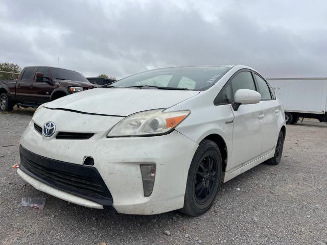 79332614-2013-toyota-prius_2