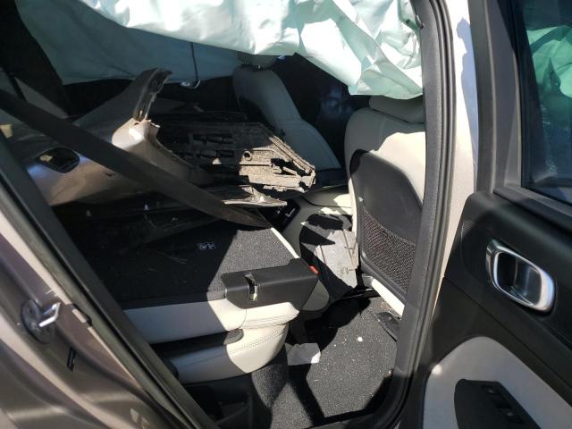 79388303-2023-volvo-xc40-plus_10