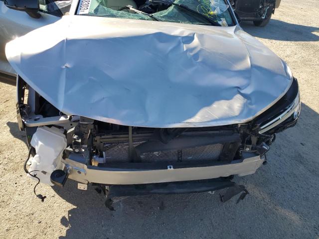 79388303-2023-volvo-xc40-plus_11
