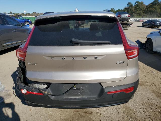79388303-2023-volvo-xc40-plus_6