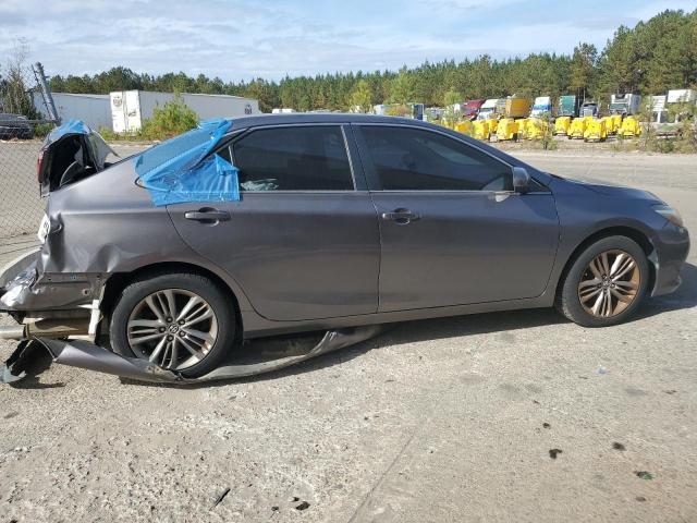 79397404-2015-toyota-camry_3