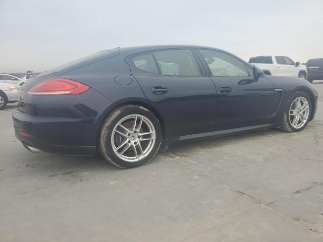 79413054-2014-porsche-panamera_3