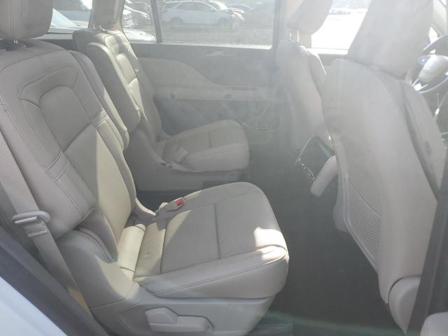 79436284-2022-lincoln-aviator_11