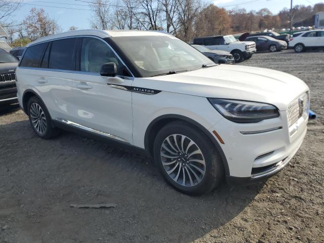 79436284-2022-lincoln-aviator_4