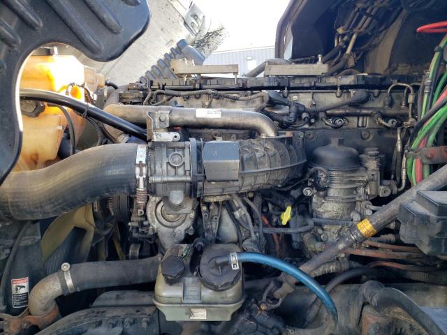 79499693-2015-freightliner-all-other_7