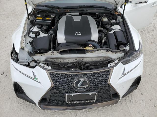 79502853-2018-lexus-is_11