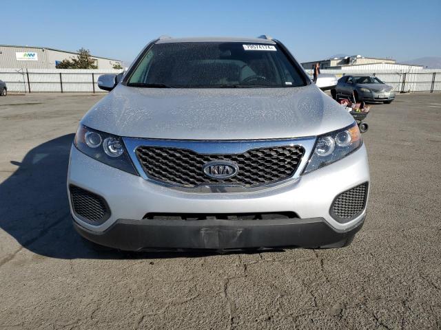 79574174-2012-kia-sorento_5