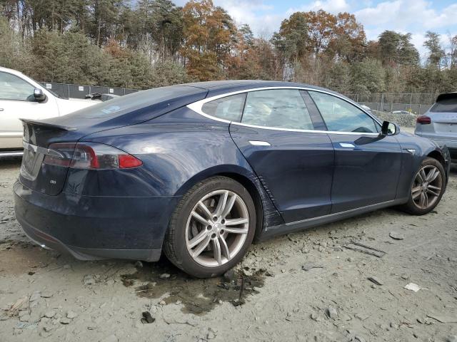 79608254-2014-tesla-model-s_3