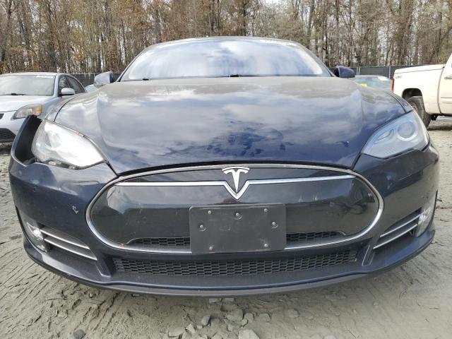 79608254-2014-tesla-model-s_5