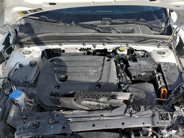 79646634-2024-volvo-xc40-core_12