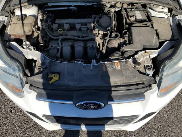 79683344-2014-ford-focus_12