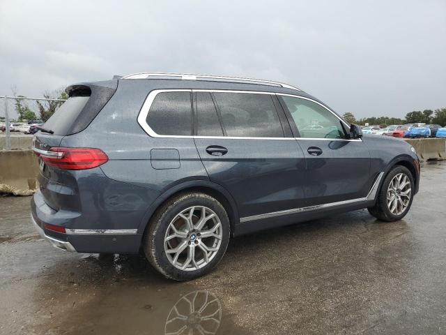 79723994-2021-bmw-x7_3