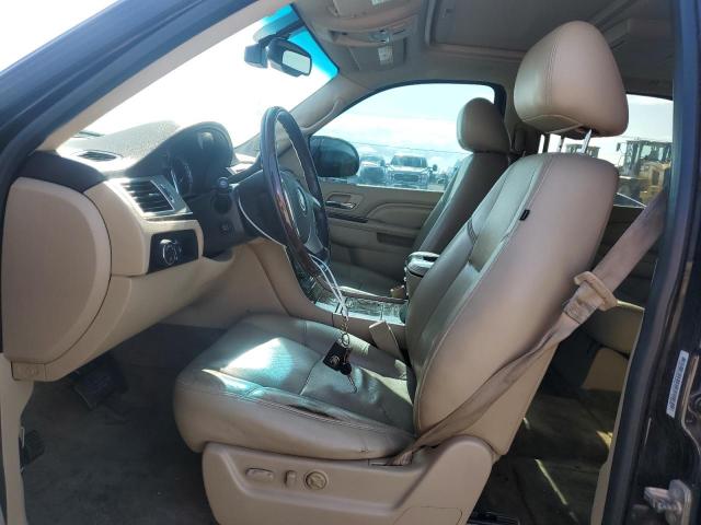 79731654-2013-cadillac-escalade_7