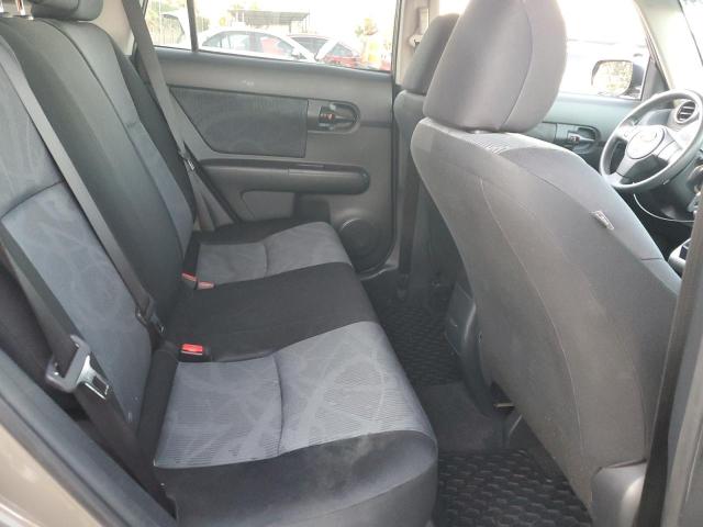 79749394-2012-toyota-scion_10