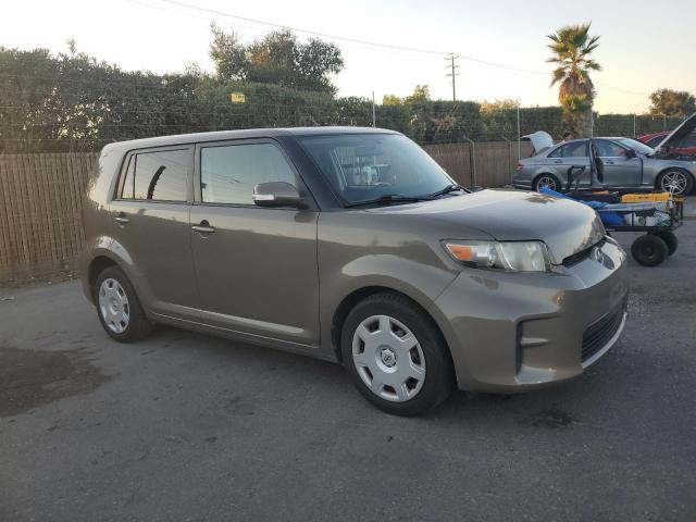 79749394-2012-toyota-scion_4