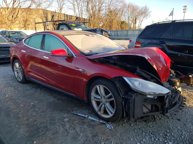 79797703-2015-tesla-model-s_4