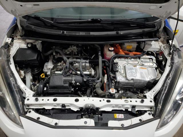 79873694-2018-toyota-prius_11