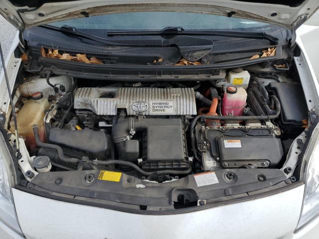 79883954-2015-toyota-prius_11