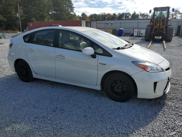 79883954-2015-toyota-prius_4