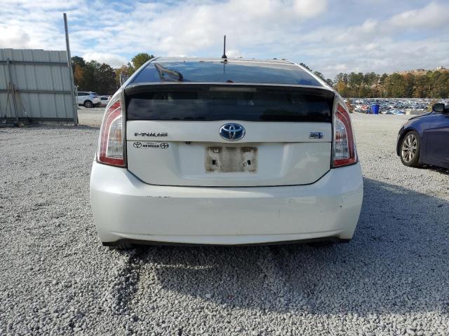 79883954-2015-toyota-prius_6