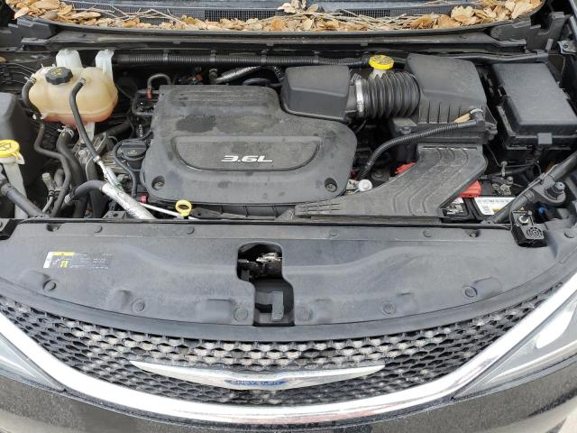 79890593-2018-chrysler-pacifica_12