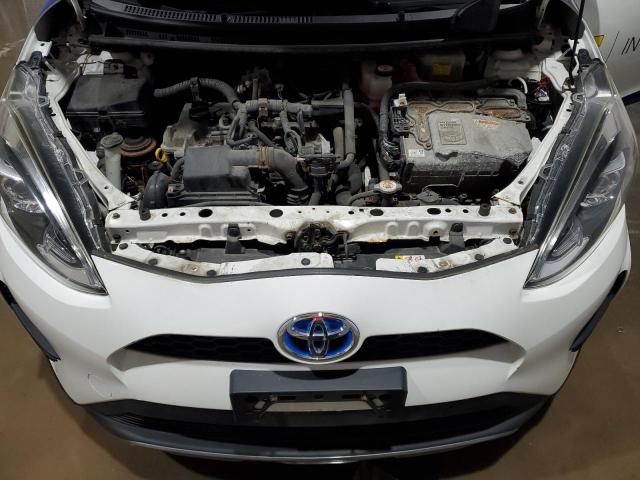 79910494-2018-toyota-prius_11