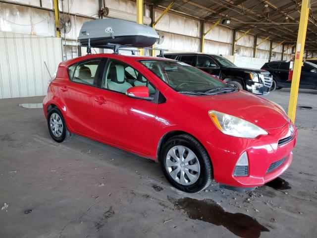 79913844-2014-toyota-prius_4