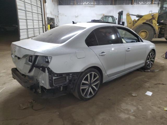 79923983-2014-volkswagen-jetta_3