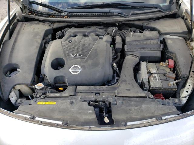 79950953-2012-nissan-maxima_11