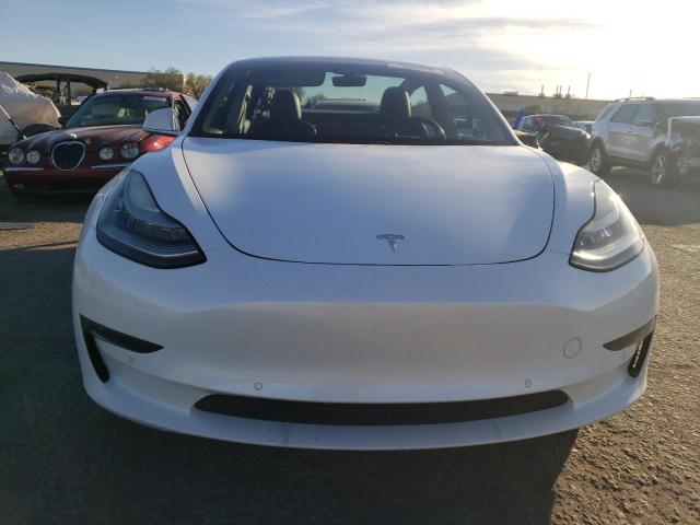 79953213-2018-tesla-model-3_5