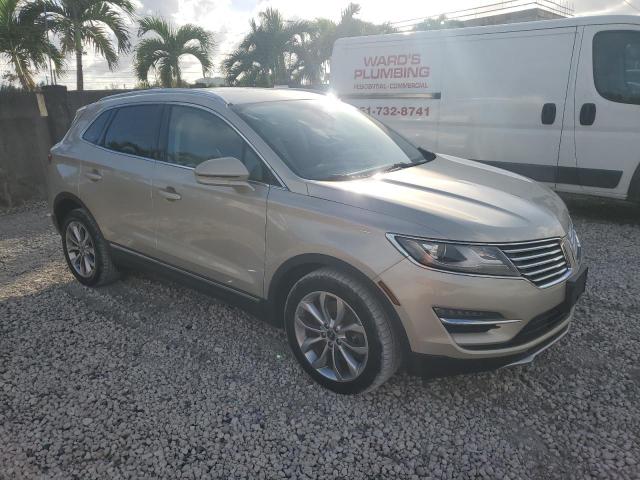 79953334-2017-lincoln-mkc_4