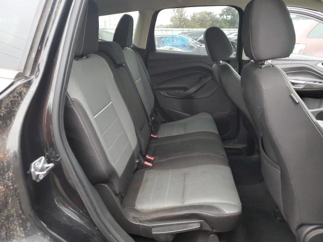 80004604-2015-ford-escape_11